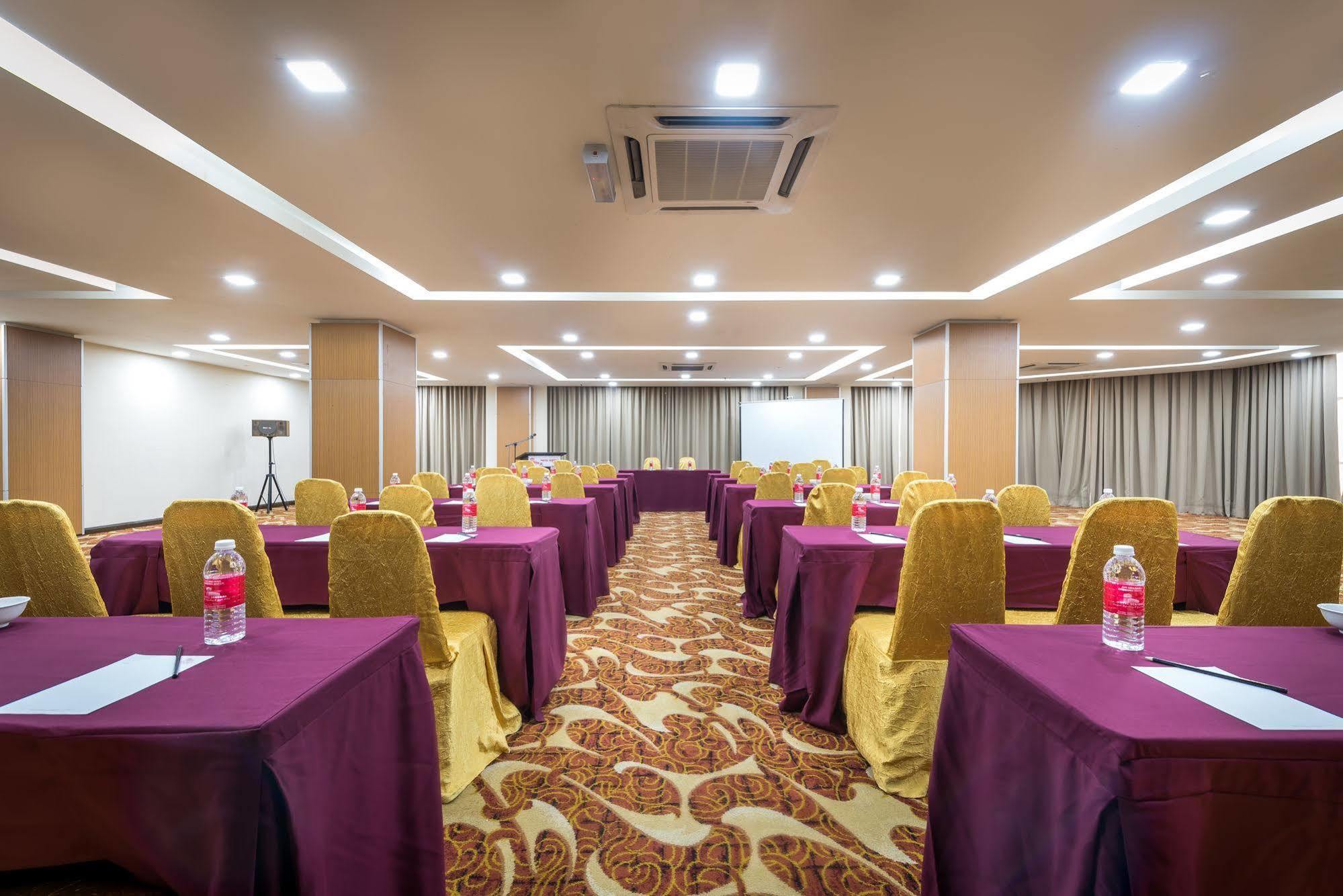 Hotel Sentral Riverview 3*